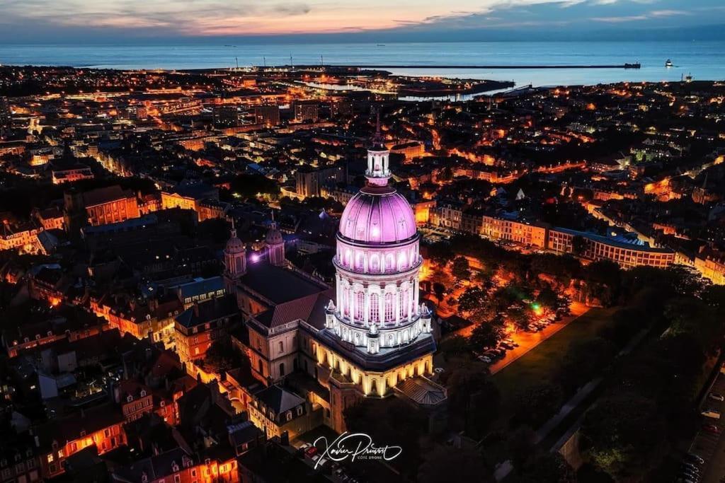 Le Tiki De Notre-Dame - Duplex Vue Cathedrale Apartman Boulogne-sur-Mer Kültér fotó